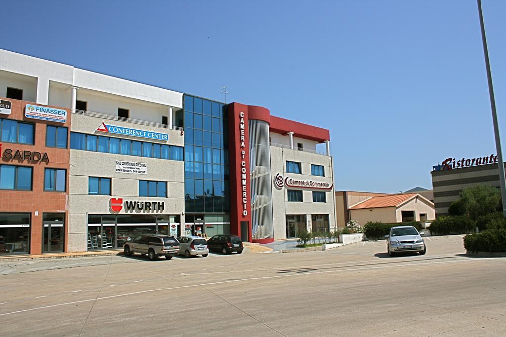 Delta Rooms Olbia Exteriör bild