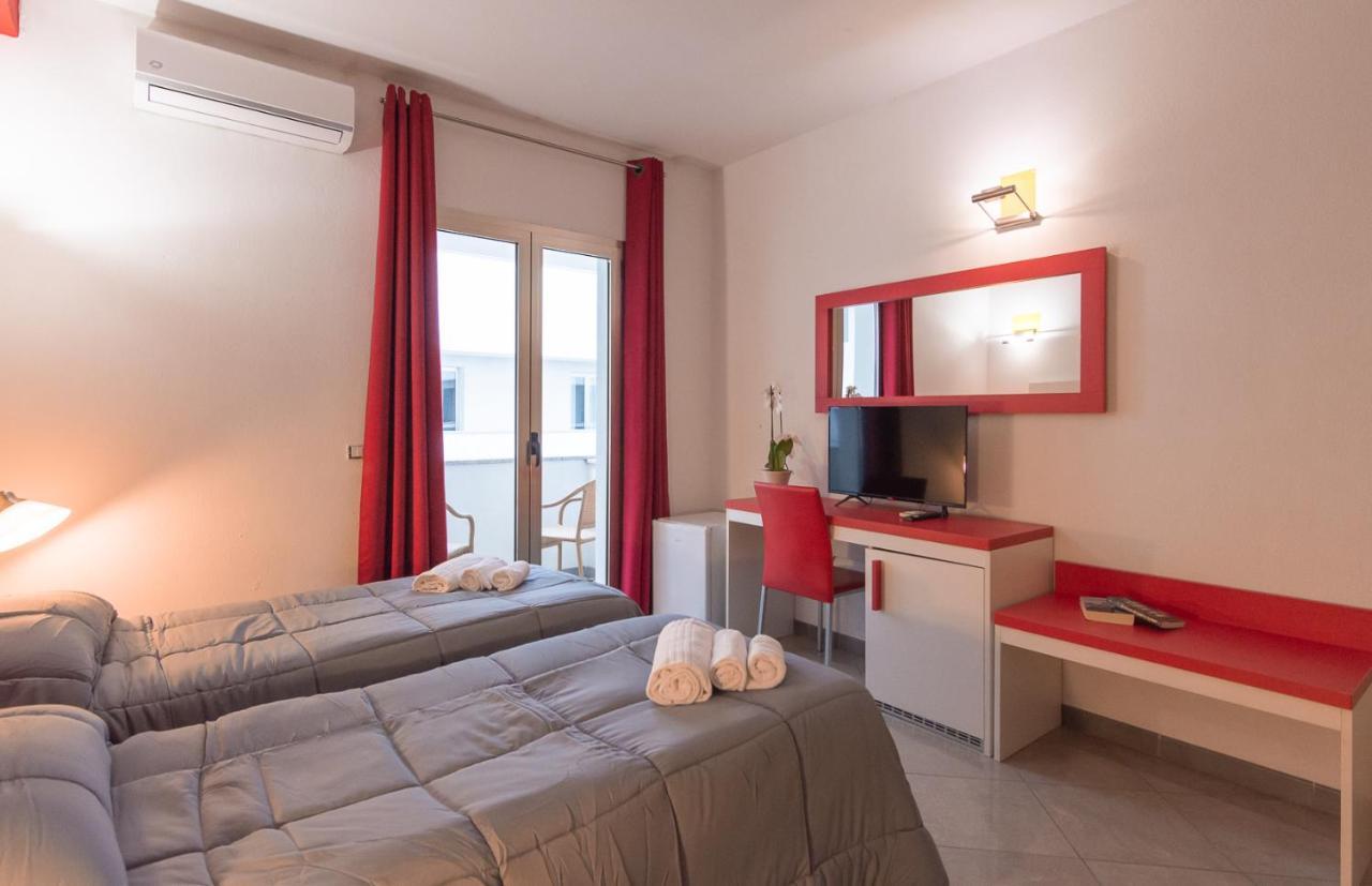 Delta Rooms Olbia Exteriör bild