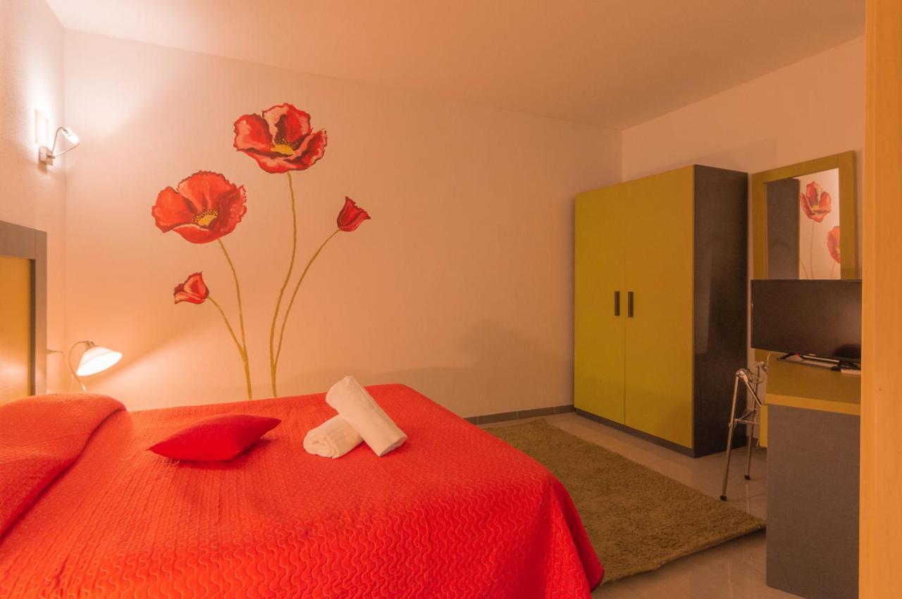 Delta Rooms Olbia Exteriör bild