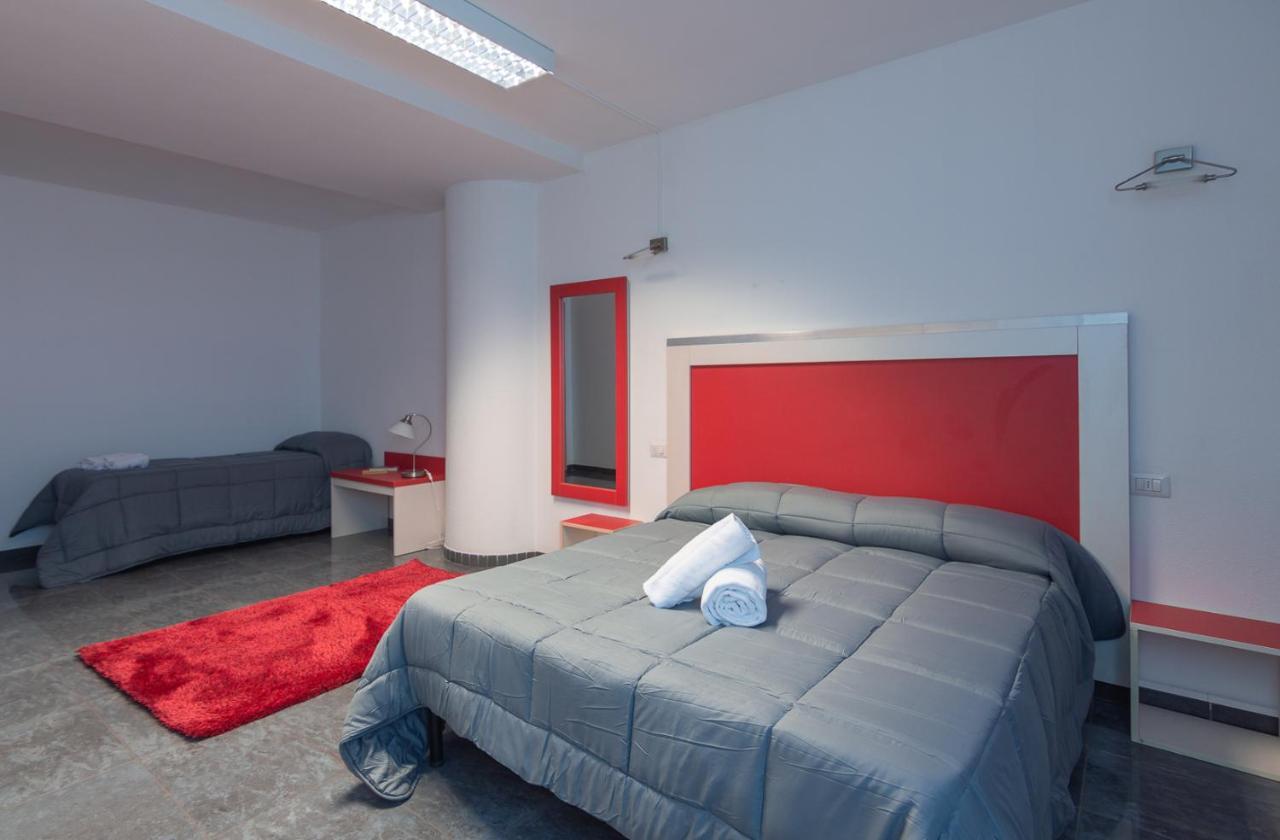 Delta Rooms Olbia Exteriör bild