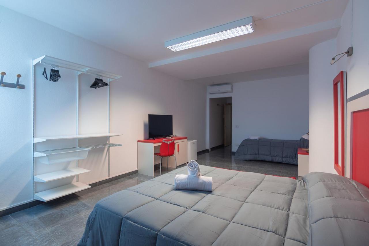 Delta Rooms Olbia Exteriör bild