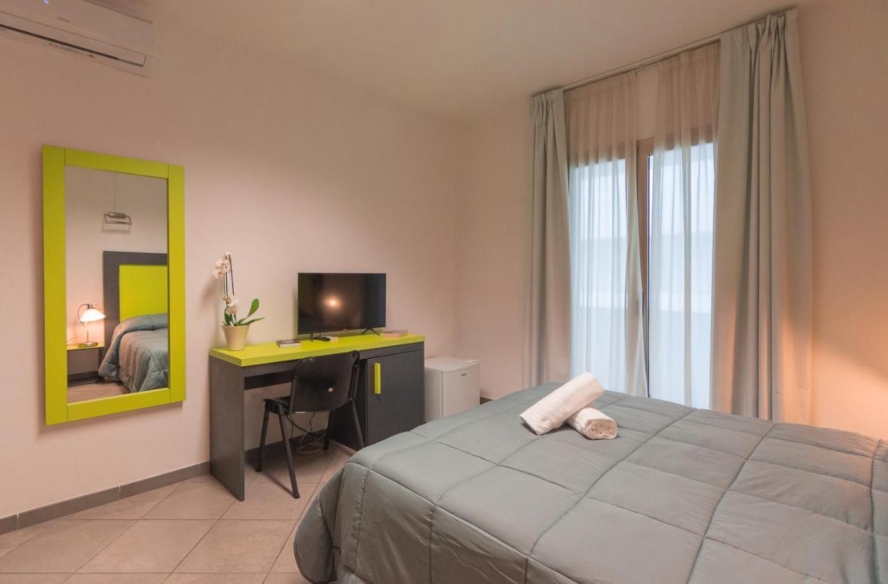 Delta Rooms Olbia Exteriör bild