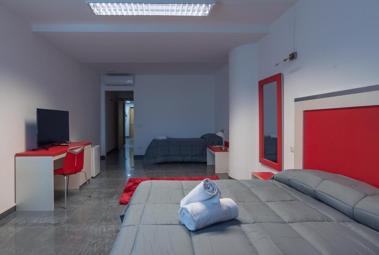 Delta Rooms Olbia Exteriör bild