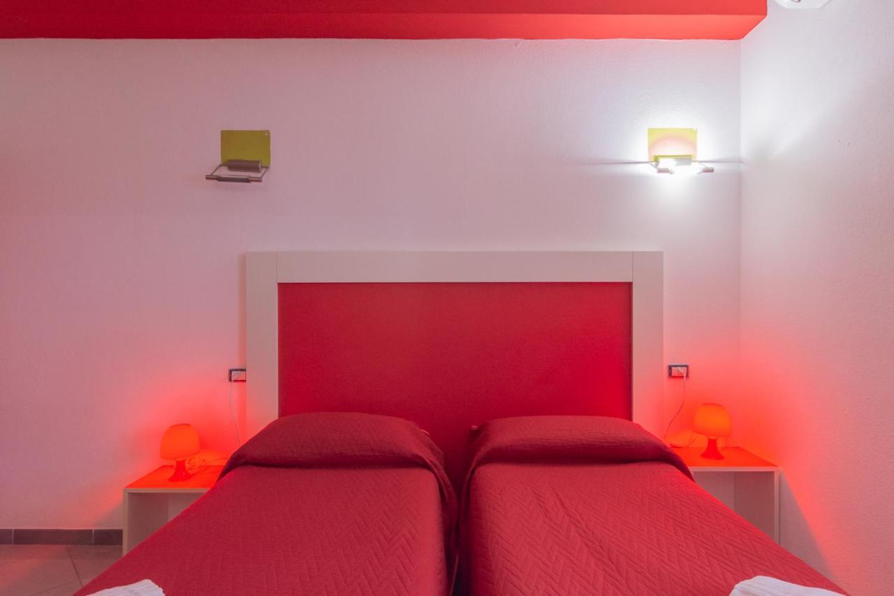 Delta Rooms Olbia Exteriör bild