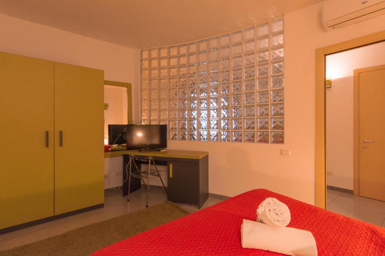 Delta Rooms Olbia Exteriör bild