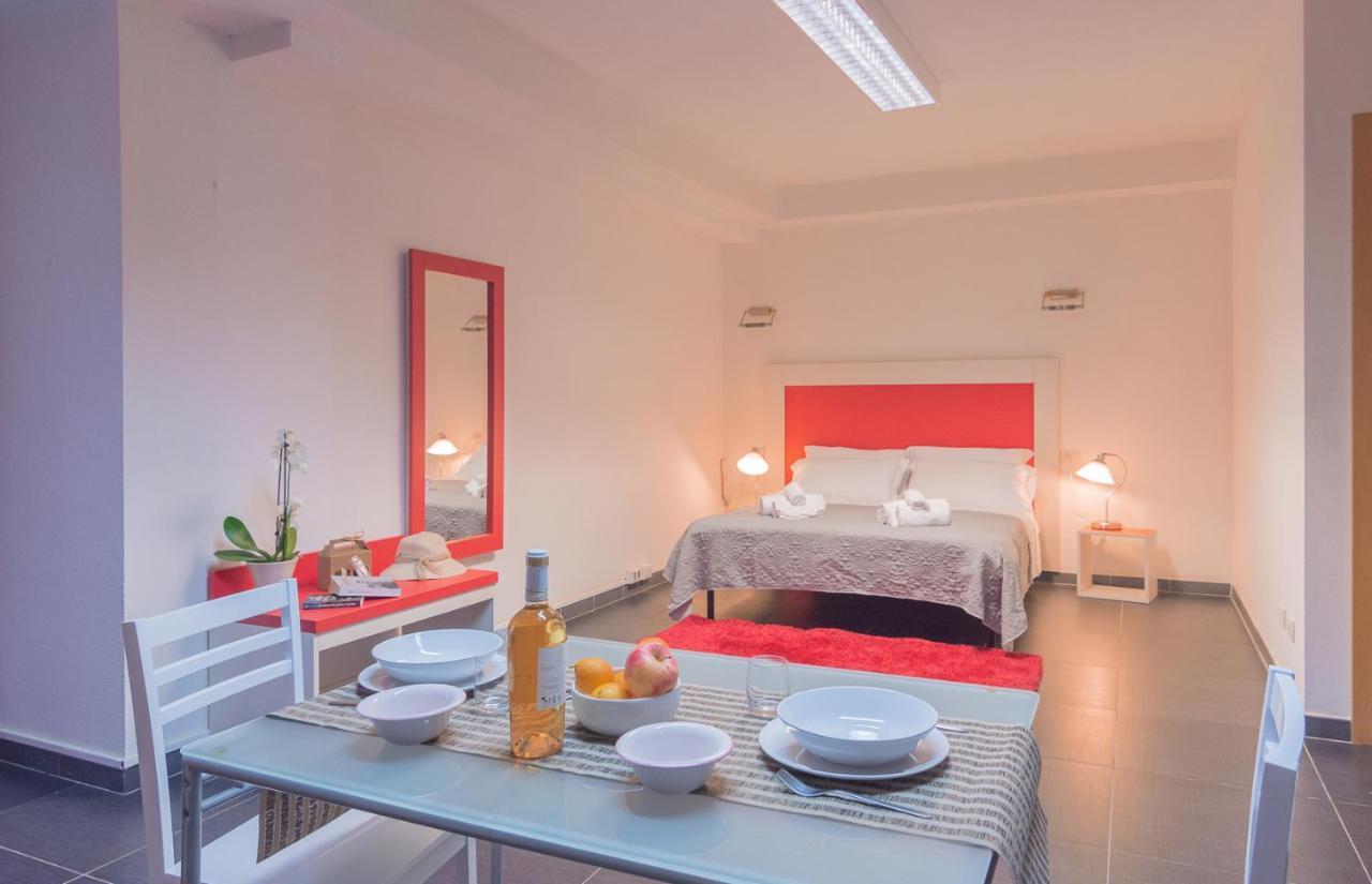 Delta Rooms Olbia Exteriör bild